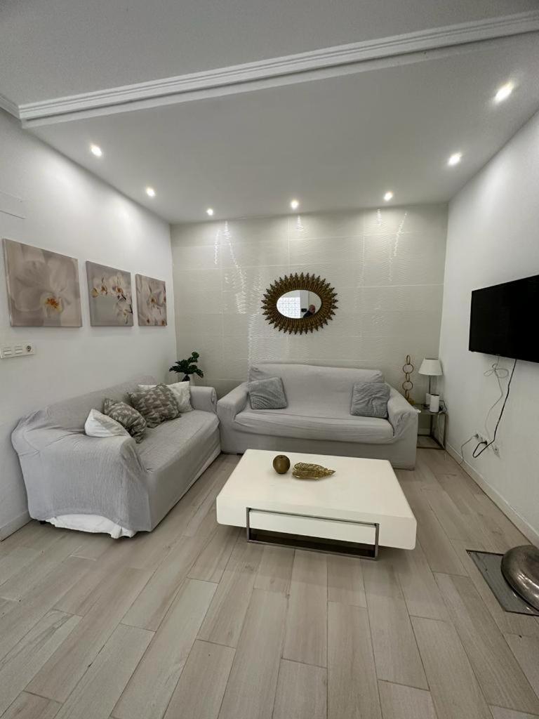 Las Casitas De La Playa Apartment บาเลนเซีย ภายนอก รูปภาพ