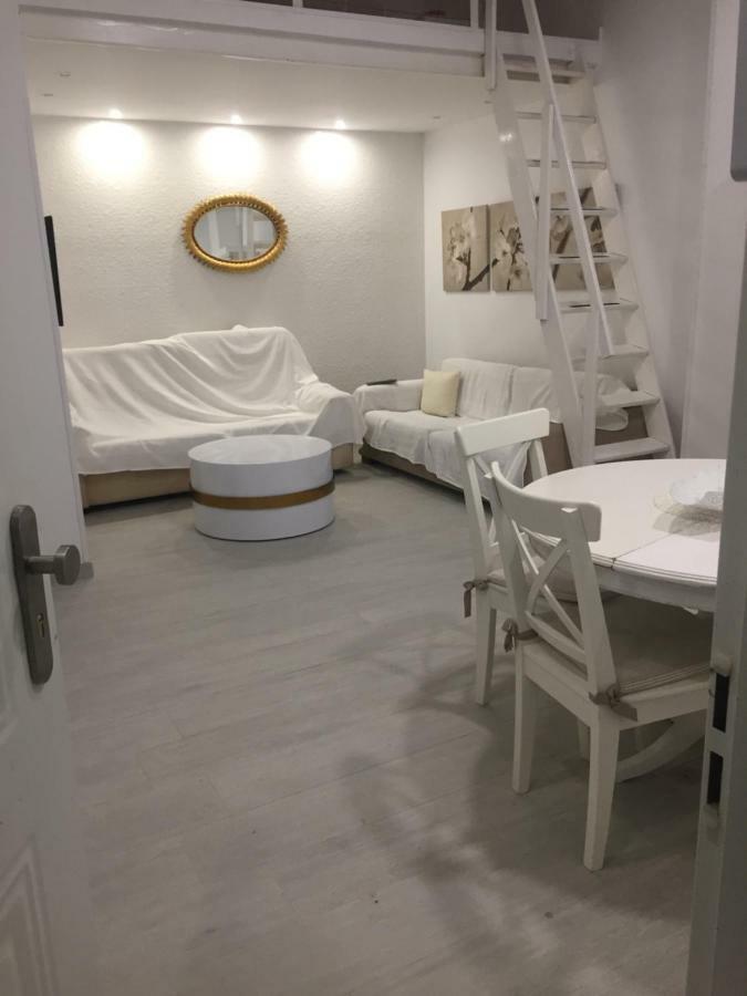 Las Casitas De La Playa Apartment บาเลนเซีย ภายนอก รูปภาพ